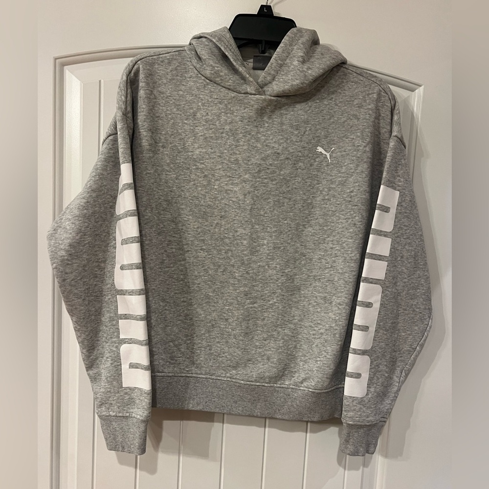 Size Small- Puma Pullover Crop Hoodie in Heathered gray new without tags
